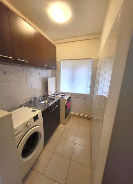 Crangasi, str. Padureni, 3 minute de metrou, in vila