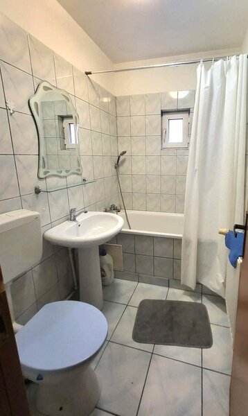 Crangasi, str. Padureni, 3 minute de metrou, in vila